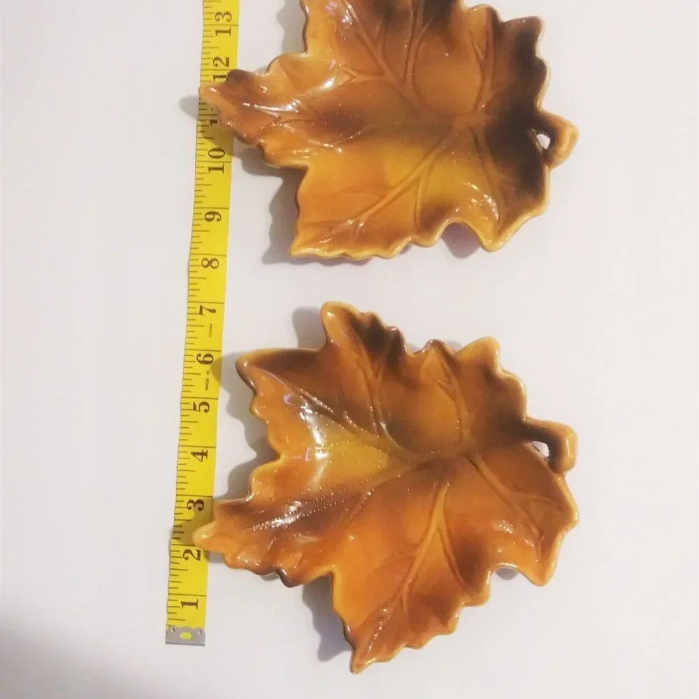 Vintage‎ Porcelain Set of 2 leaves, Dishes